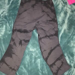 Lululemon leggings-CAPRIS